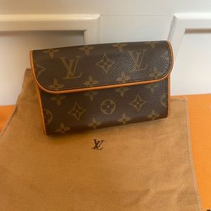 Authentic Louis Vuitton belt bag